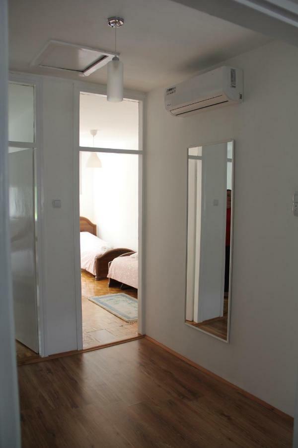 Apartman Kej Pirot Extérieur photo