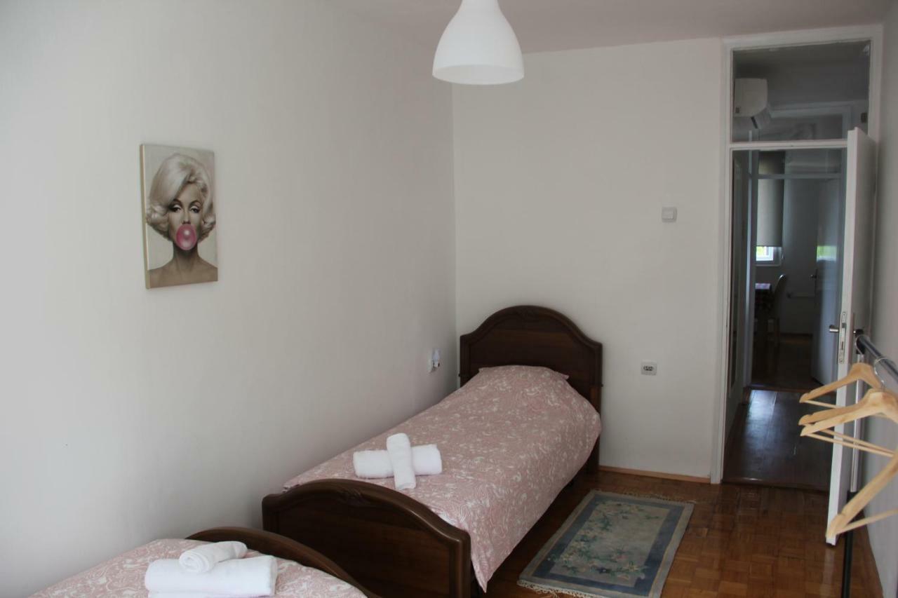 Apartman Kej Pirot Extérieur photo