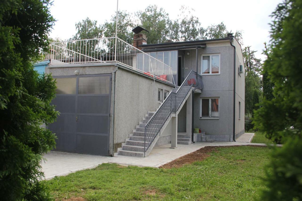 Apartman Kej Pirot Extérieur photo